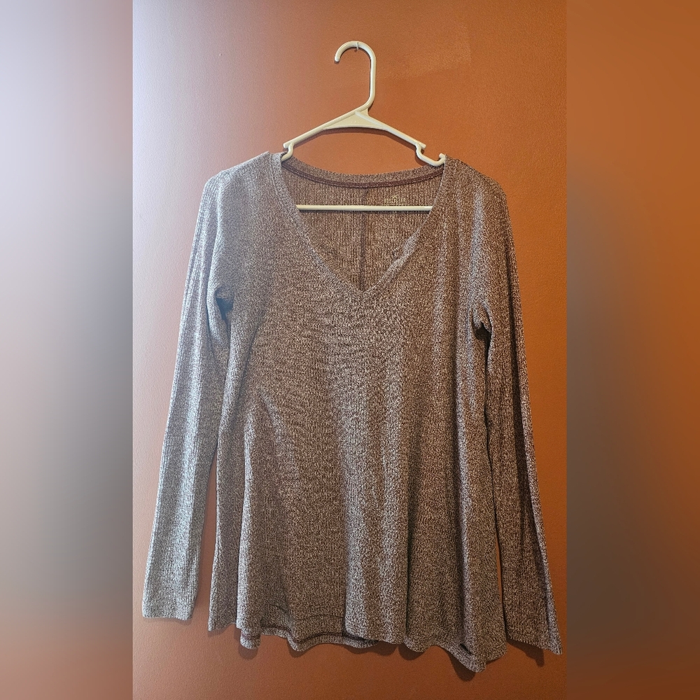 Hollister Red and White Raglan Long Sleeve Shirt